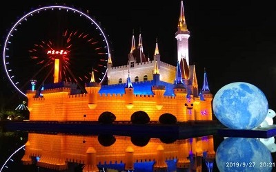 打造具有特色的夜經(jīng)濟(jì)名片,應(yīng)避免“千城一面”