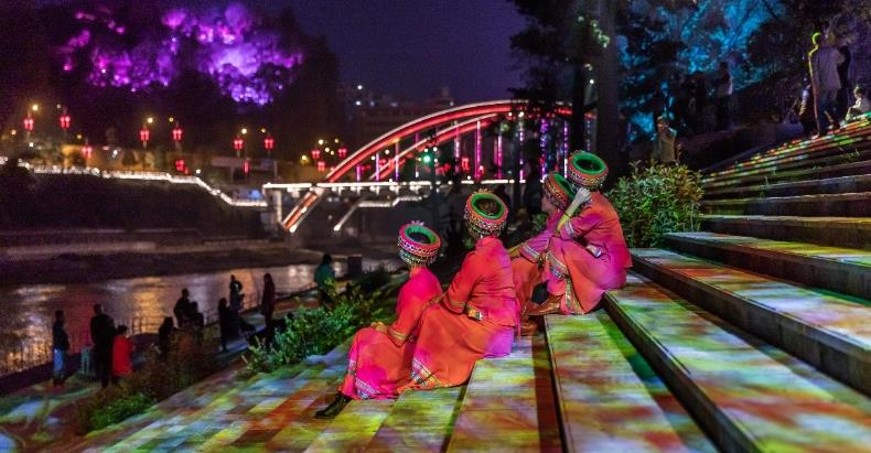 越“夜”越精彩 夜游文旅演藝賦能城鎮(zhèn)夜經(jīng)濟(jì)-5